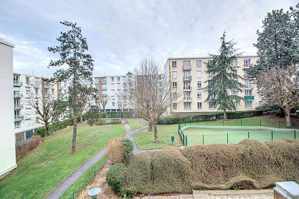APPARTEMENT RUEIL-MALMAISON MAZURIERES 3 PIECES 2 CHAMBRES AVEC BALCON CAVE ET PARKING