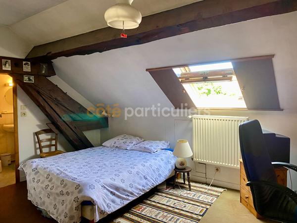 Vente
                Appartement121,86 m² - 5 Pièces -
                    CHALON SUR SAONE (71100)