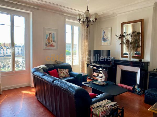 Vente
                Appartement121,86 m² - 5 Pièces -
                    CHALON SUR SAONE (71100)