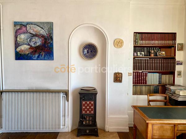 Vente
                Appartement121,86 m² - 5 Pièces -
                    CHALON SUR SAONE (71100)