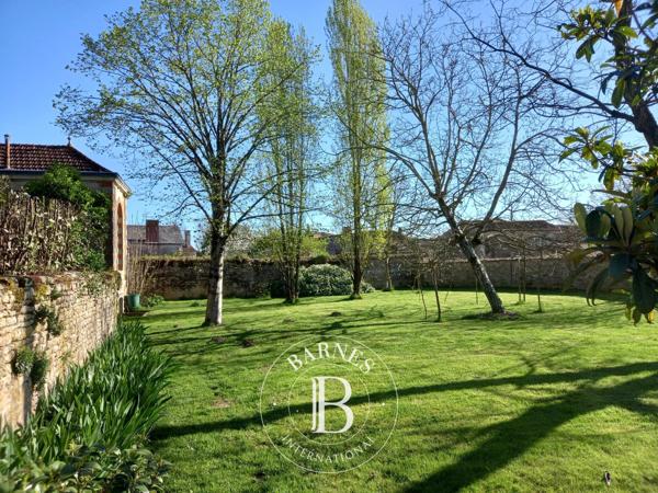 Fontenay-le-Comte, Manoir 6 Chambres -  500 m² à vendre