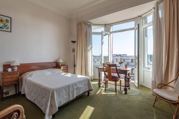 Lyon 6è - BROTTEAUX - Appartement T5 de 158,26 m² - balcon filant et loggia - cave et garage (en sus)
