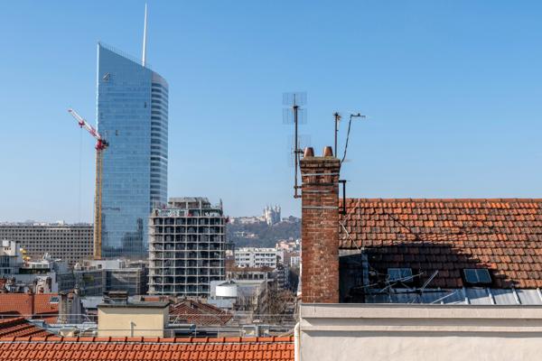 Lyon 6è - BROTTEAUX - Appartement T5 de 158,26 m² - balcon filant et loggia - cave et garage (en sus)