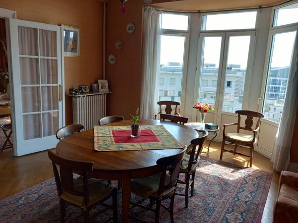 Lyon 6è - BROTTEAUX - Appartement T5 de 158,26 m² - balcon filant et loggia - cave et garage (en sus)