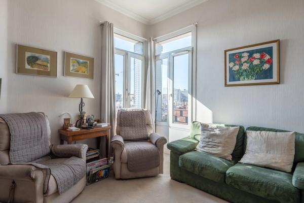 Lyon 6è - BROTTEAUX - Appartement T5 de 158,26 m² - balcon filant et loggia - cave et garage (en sus)