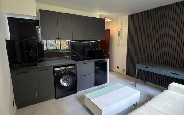 Appartement à vendre    1 pièce • 17,50 m2 Bron