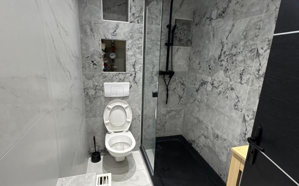 Appartement à vendre    1 pièce • 17,50 m2 Bron