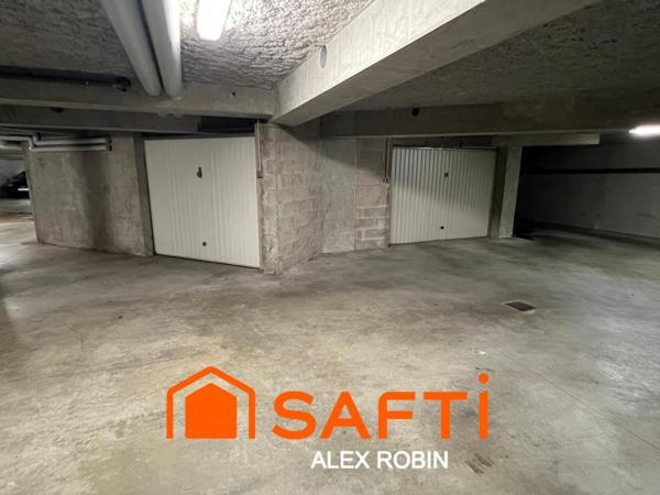 T2 lumineux avec double garage et cave