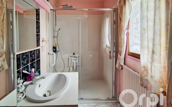 Maison à vendre    5 pièces • 121,40 m2 Gournay-en-Bray