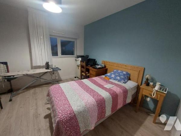  A VENDRE - APPARTEMENT LOUE EN RESIDENCE SERVICES - LOUVERNE 