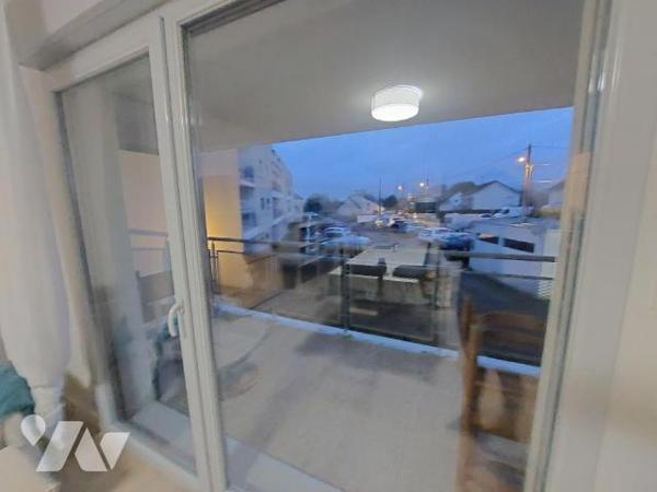  A VENDRE - APPARTEMENT LOUE EN RESIDENCE SERVICES - LOUVERNE 