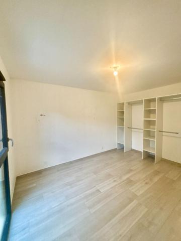 SAINT-CHAMOND  VILLA RÉCENTE DE 2024  110 m²  4 CHAMBRES GARAGE  3 PARKINGS
