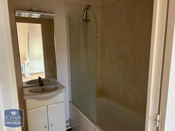 Appartement à louer 2 pièces 30.54m² Tours (37000)