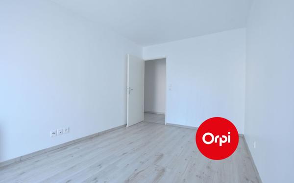 Appartement à louer    3 pièces •  Saint-Priest