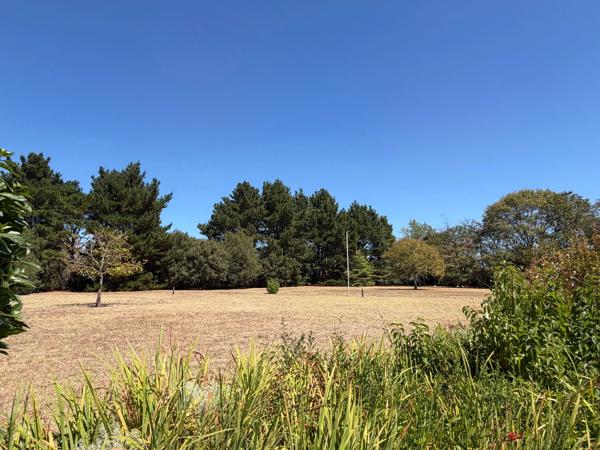 SOULLANS 85300 - DOMAINE PRIVE DE 3,2 HECTARES CLOS - PROPRIETE D'EXCEPTION AVEC GRANGES ET PRESQU'ILE