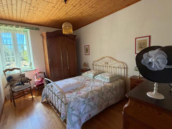 SOULLANS 85300 - DOMAINE PRIVE DE 3,2 HECTARES CLOS - PROPRIETE D'EXCEPTION AVEC GRANGES ET PRESQU'ILE