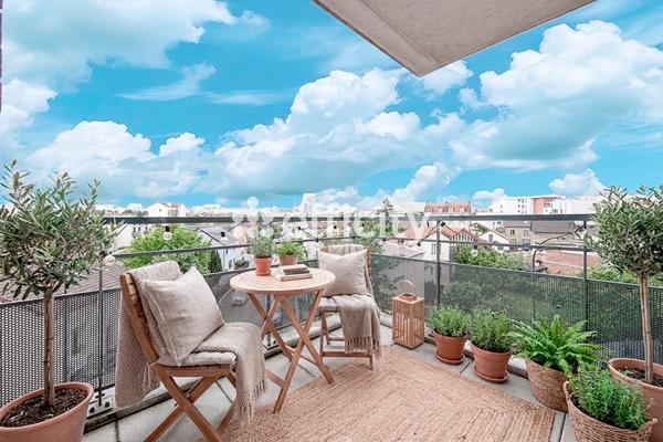 Appartement
         3 pièces
        - 70 m² 285 000 € *