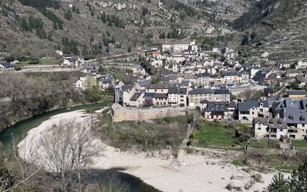 Maison à vendre    3 pièces •  Sainte-Enimie