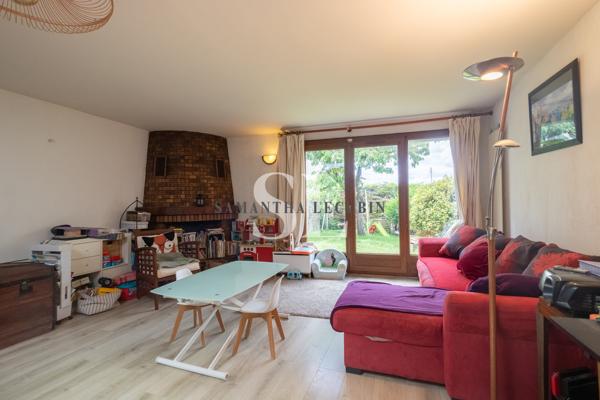 Maison
         3 pièces
        - 72 m² Exclusivité 335 000 € *