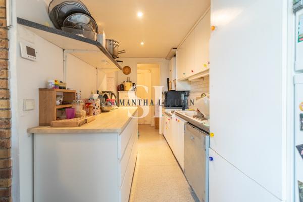 Maison
         3 pièces
        - 72 m² Exclusivité 335 000 € *