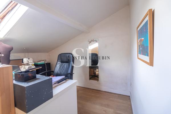 Maison
         3 pièces
        - 72 m² Exclusivité 335 000 € *