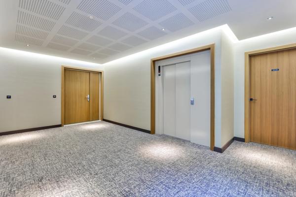 Appartement
         4 pièces
        - 132 m² Bien prestige 1 975 000 € *