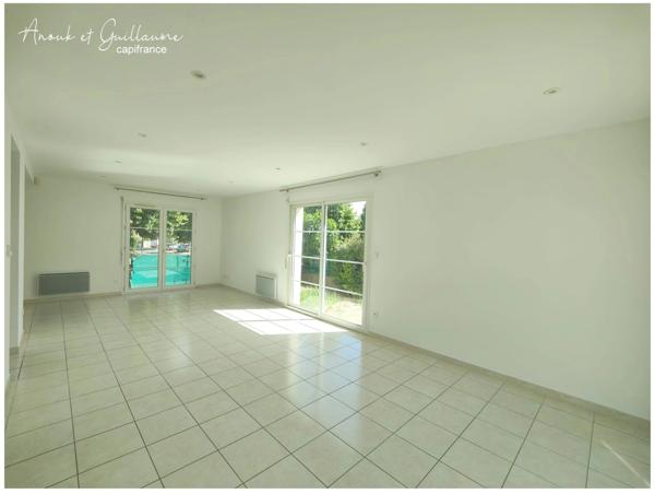 Exclusivité - Villa contemporaine de 106m² pour 4 pièces avec jardin et garage - VALROS (34290)