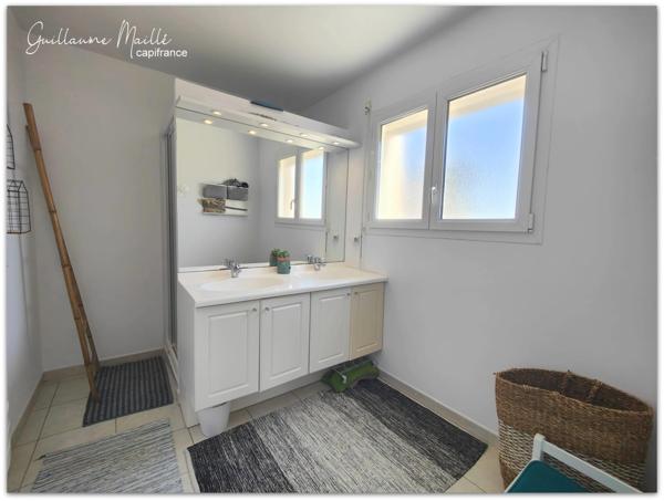 Exclusivité - Villa contemporaine de 106m² pour 4 pièces avec jardin et garage - VALROS (34290)