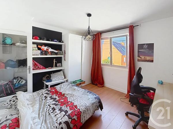Maison à vendre  5 pièces - 108,17 m 2   GUILERS  - 29