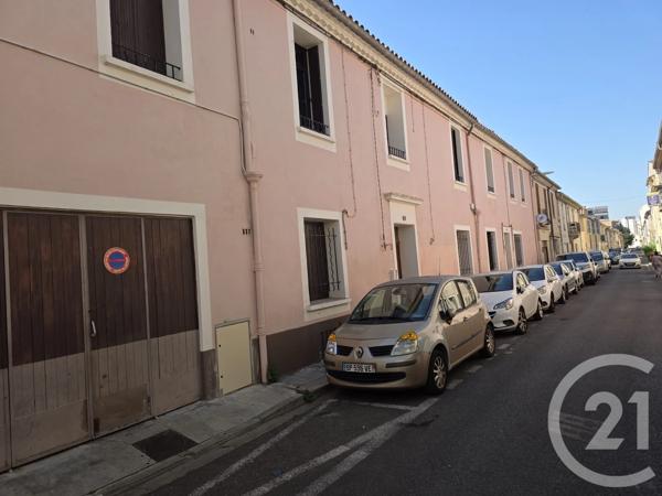 Immeuble à vendre  410 m 2   NIMES  - 30