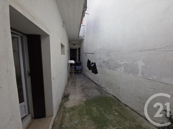 Immeuble à vendre  410 m 2   NIMES  - 30