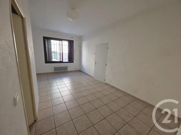Immeuble à vendre  410 m 2   NIMES  - 30