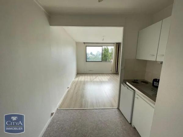 Appartement à louer 1 pièce 24.76m² Tours (37100)