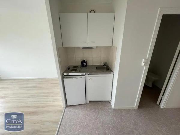 Appartement à louer 1 pièce 24.76m² Tours (37100)