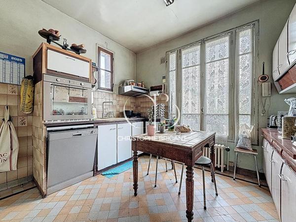 Maison Villejuif 5 pièce(s) 95 m2 Avec Garage de 45 m²