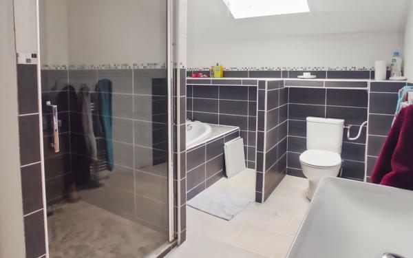 Maison à vendre    6 pièces •  Neuvic