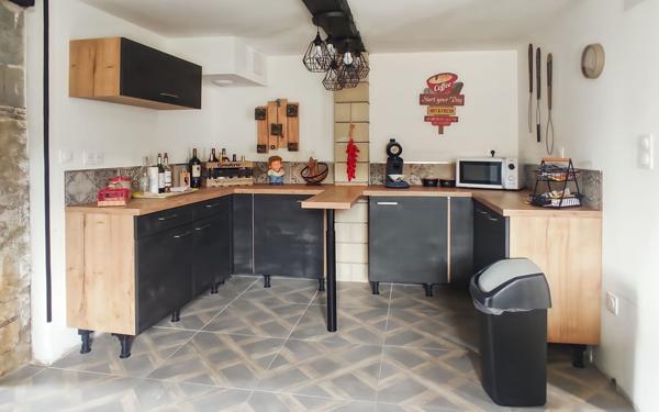 Maison à vendre    6 pièces •  Neuvic