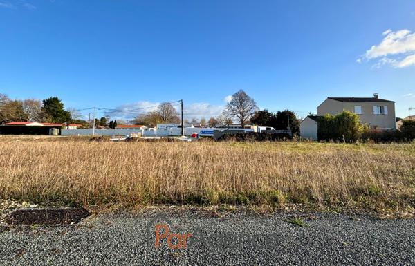 SAINT-GEORGES-DE-DIDONNE TERRAIN A BATIR VIABILISE ET EN LOT