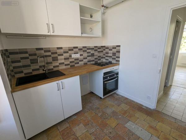 Appartement à louer à Nogent-le-Rotrou dans l'Eure-et-Loir (28400), ref : 7 AV   
Centre ville