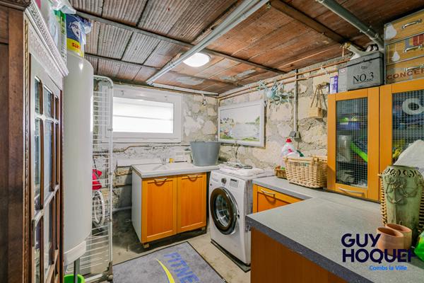 Vente : maison individuelle 5 pièces à COMBS LA VILLE