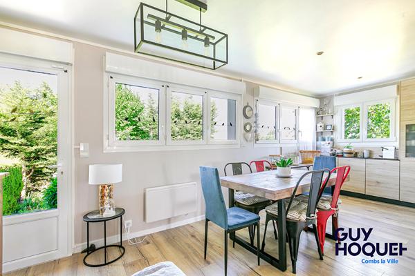 Vente : maison individuelle 5 pièces à COMBS LA VILLE