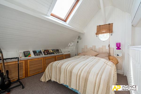 Maison 7 pièce(s) 160 m2 €1 080 000 ** - Référence 4672