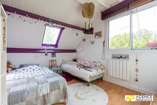 Maison 7 pièce(s) 160 m2 €1 080 000 ** - Référence 4672