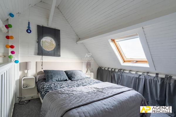 Maison 7 pièce(s) 160 m2 €1 080 000 ** - Référence 4672