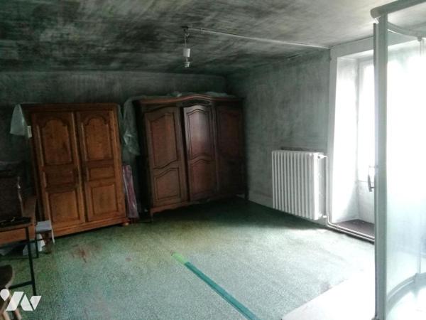 BYANS-SUR-DOUBS MAISON EN PIERRE A RENOVER 