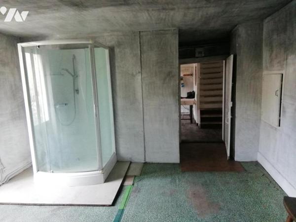 BYANS-SUR-DOUBS MAISON EN PIERRE A RENOVER 