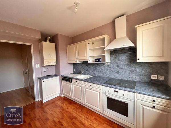 Appartement à louer 3 pièces 62.24m² Laval (53000)