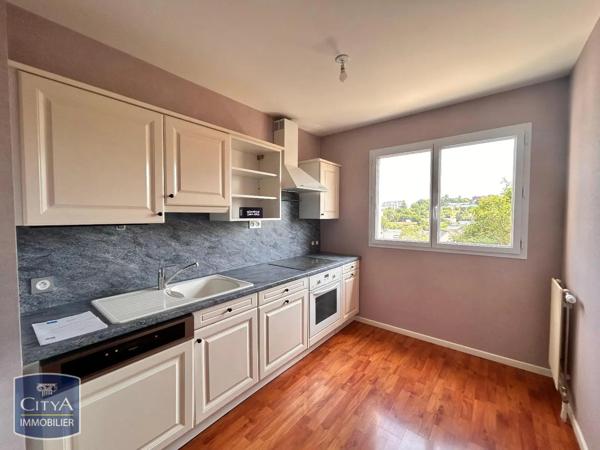 Appartement à louer 3 pièces 62.24m² Laval (53000)