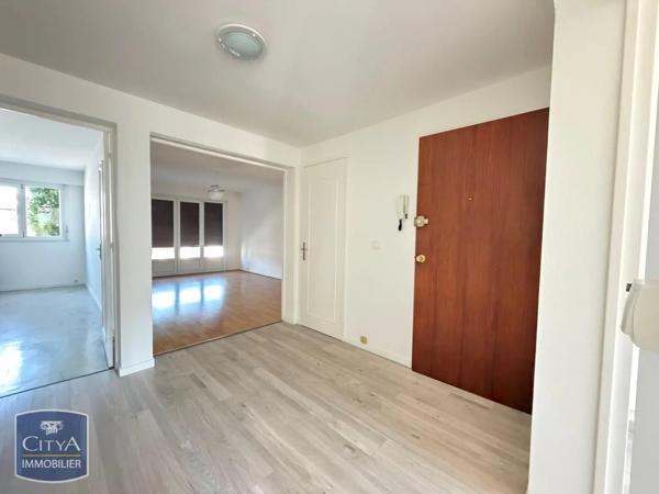 Appartement à louer 3 pièces 69.37m² Arras (62000)