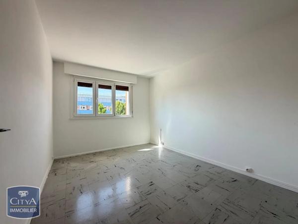 Appartement à louer 3 pièces 69.37m² Arras (62000)